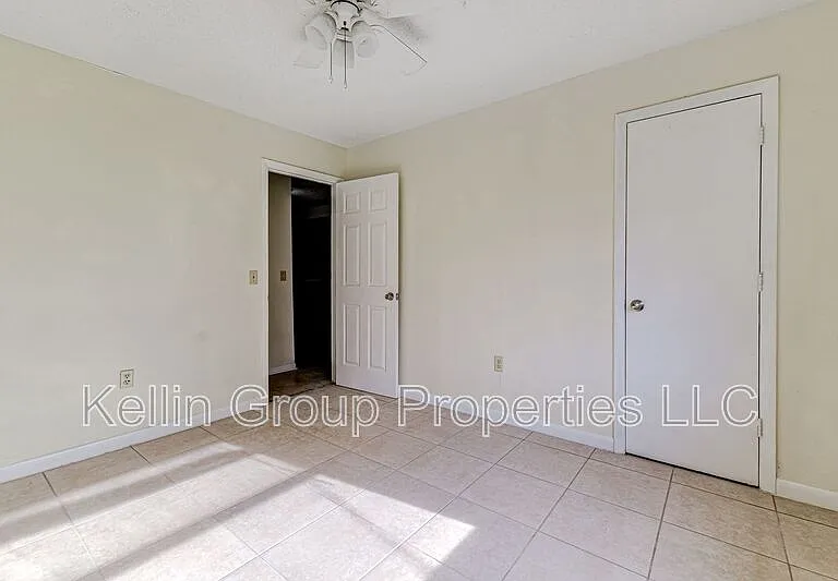 860 Fox Lake Dr — Photo 18