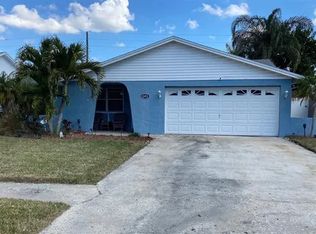 10451 119th St, Seminole, FL 33778