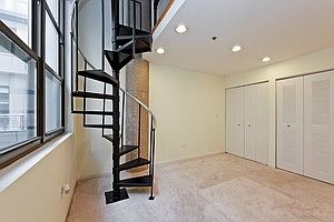 5th image of 758 N Larrabee St APT 204