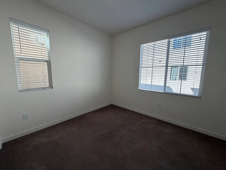 37550 Estuary St — Photo 9