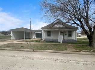 407 E 5th St, Pittsburg, KS 66762