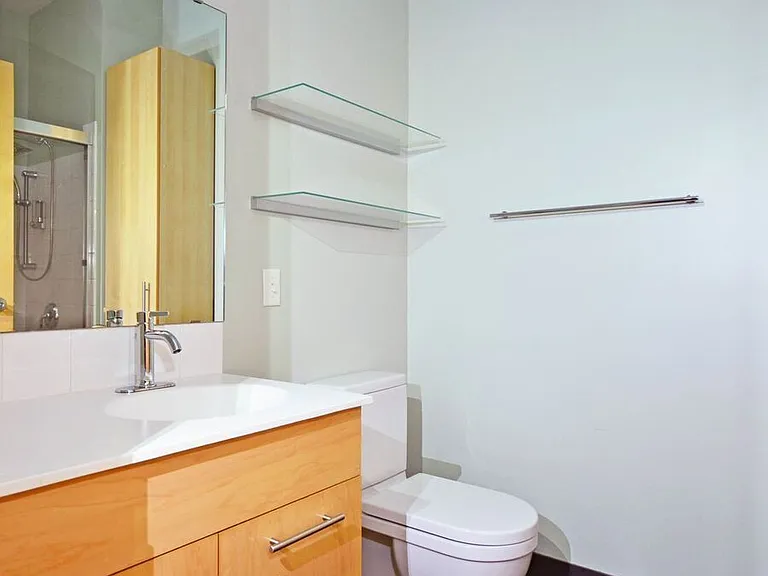 1211 Lagoon Ave #209 — Photo 11