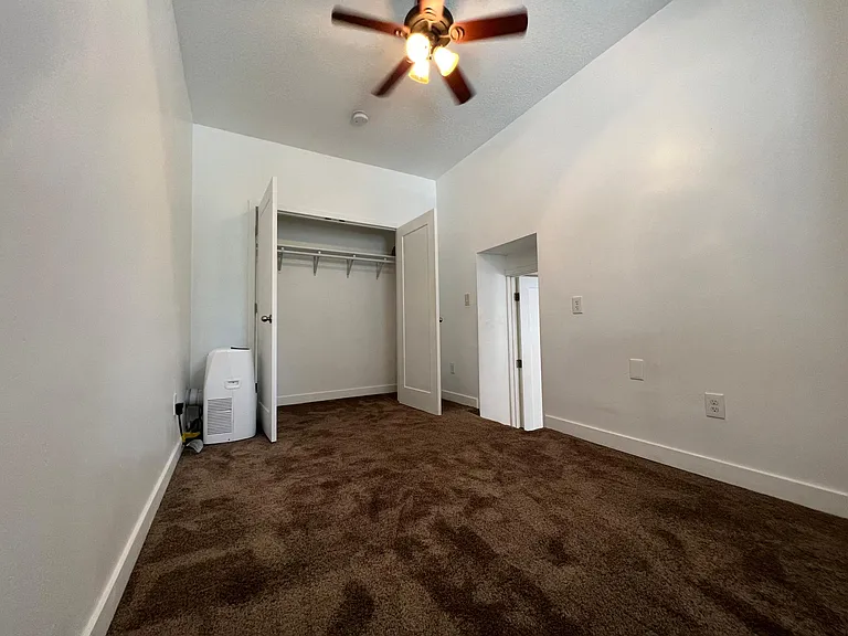108 E Center St #B2 — Photo 9