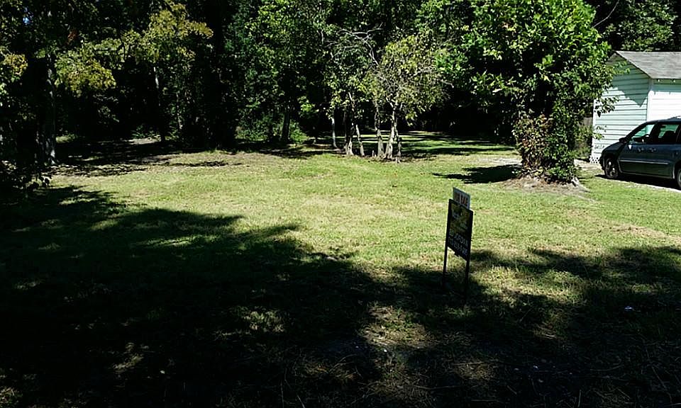 2nd image of 958 Dolly Wright St