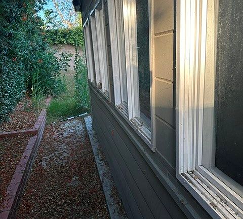 5th image of 9960 Jovita Ave