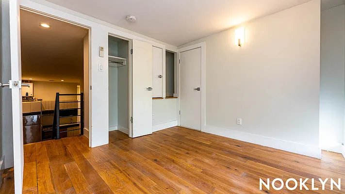 Rented by Nooklyn NYC LLC | media 46