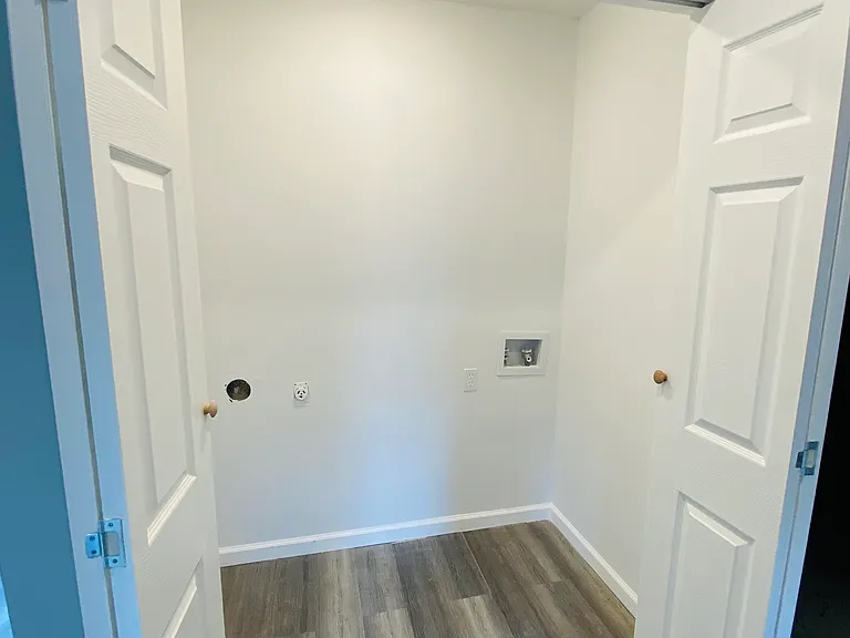 302 Sweetbriar St #B — Photo 5