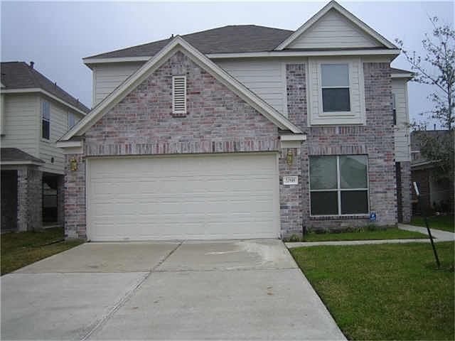 2nd image of 20918 Foxwood Garden Dr