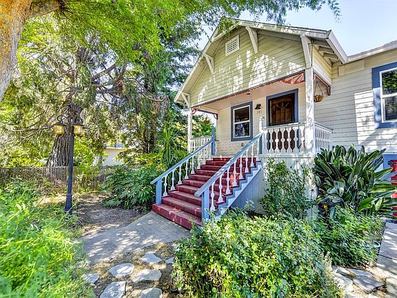 4th image of 801 Solano St