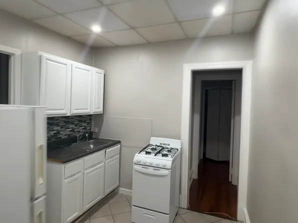 178 Washington Ave #4, Albany, NY 12210