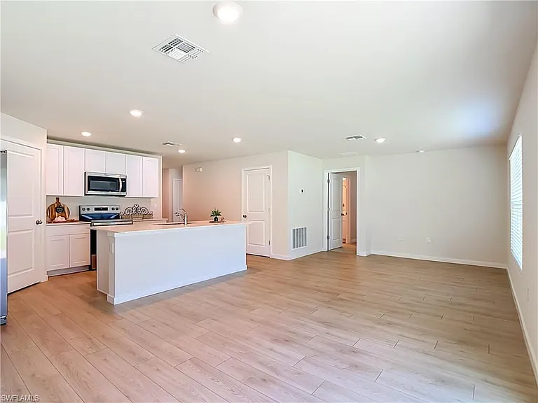 14168 Hemingway Oaks Trl — Photo 7