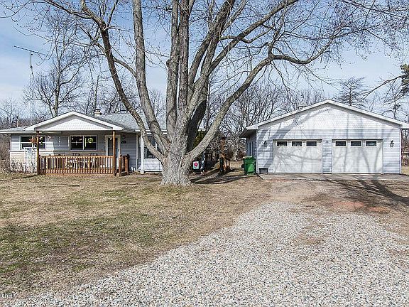 2nd image of 281 Lois Dr
