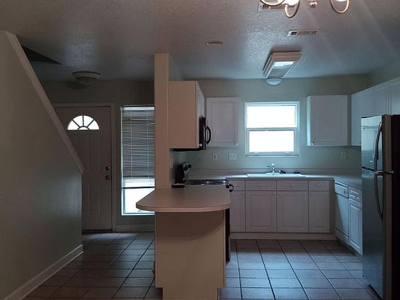 3rd image of 234 Pelican Pl
