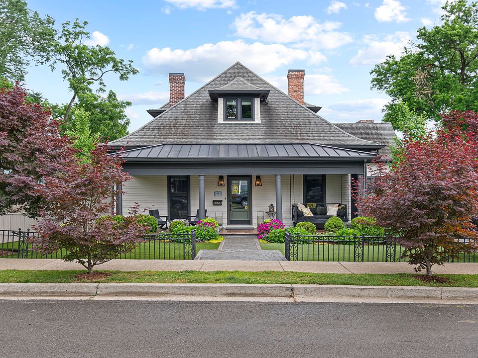 1st image of 1013 Paris Ave