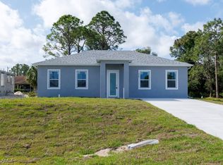 2705 20th St W, Lehigh Acres, FL 33971