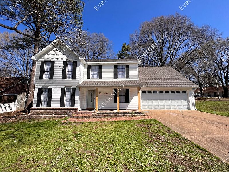 1st image of 376 Clarington Dr