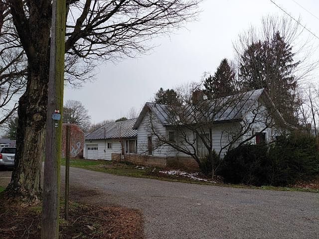 1st image of 4 Spring St