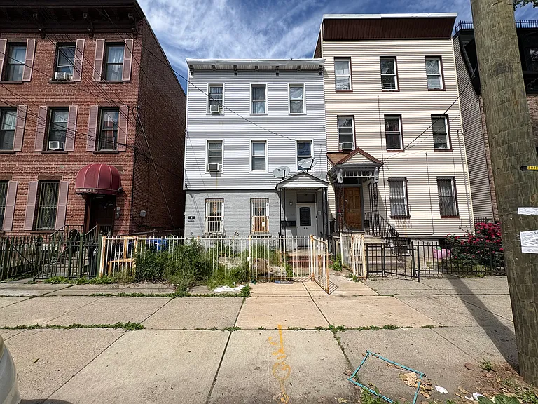 66 Gardner Ave #1 — Photo 12
