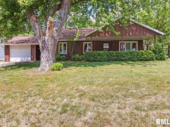105 Beloit Rd, Marquette Heights, IL 61554