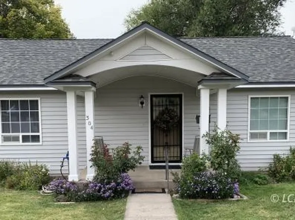 304 S H St, Lakeview, OR 97630