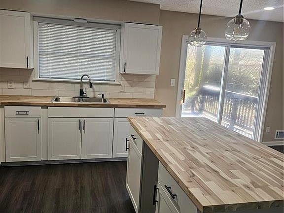 4th image of 2605 Northbrook Rd