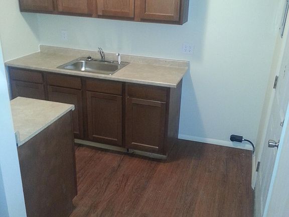 5th image of 3103 Clairpoint Ct APT D
