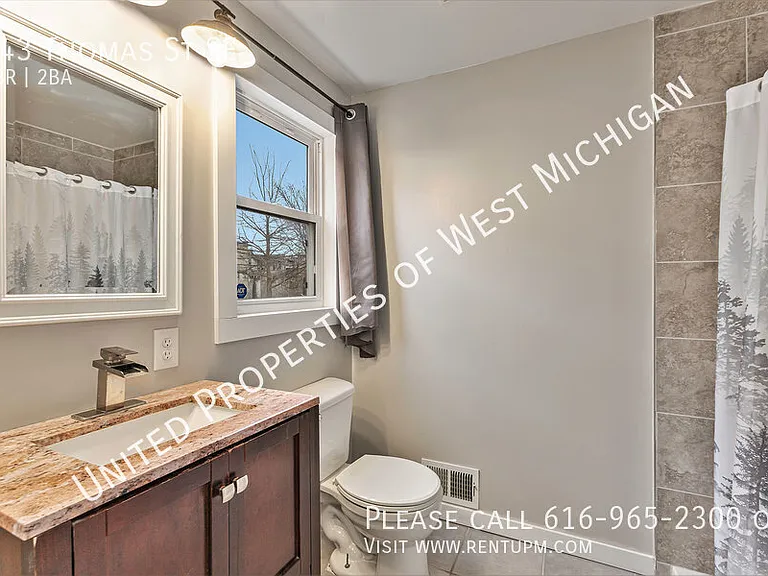 743 Thomas St SE — Photo 15