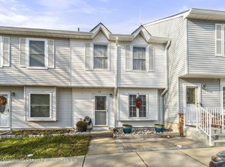 96 Joan Ct, Jackson, NJ 08527