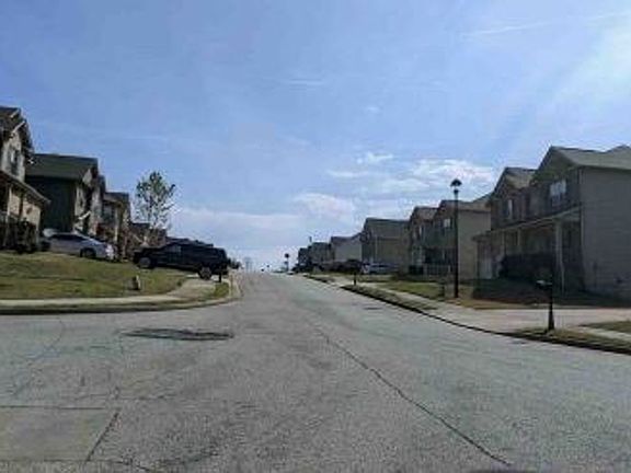 Exterior Neighborhood (street photo)