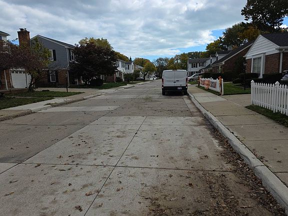 4th image of 20411 Danbury Ln