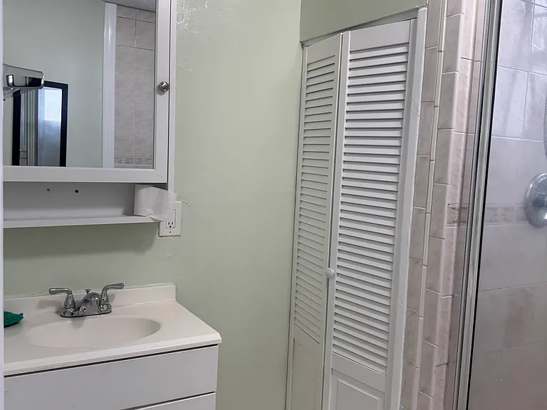 5352 Vance Ave — Photo 7