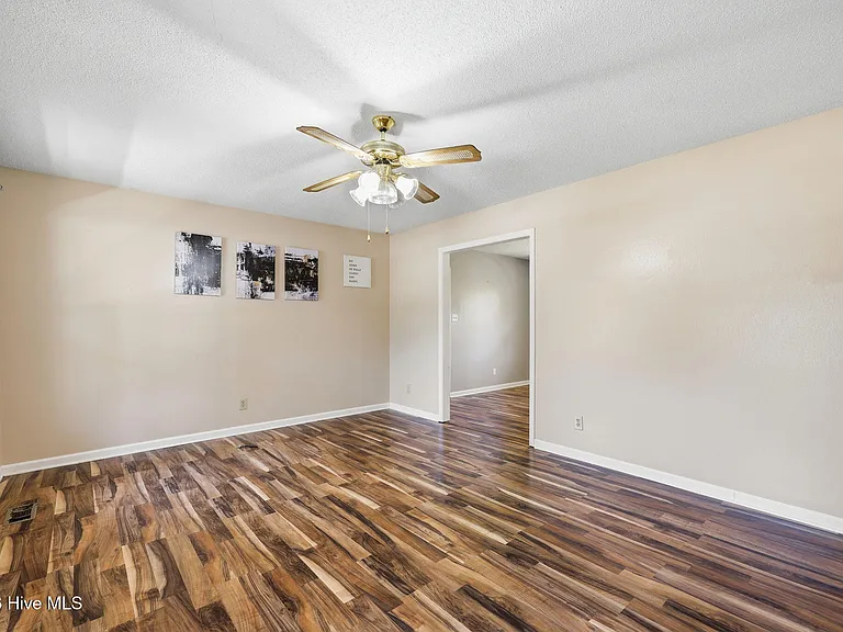 5914 Ormskirk Dr — Photo 4