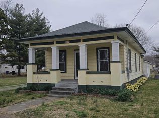 414 N Thompson St, Carrier Mills, IL 62917