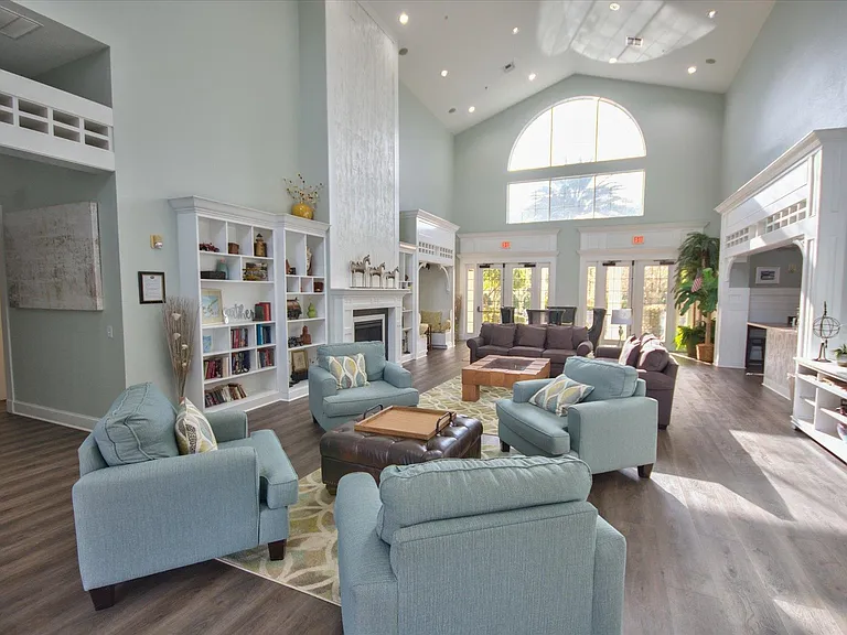 2801 Chancellorsville Dr #617 — Photo 46