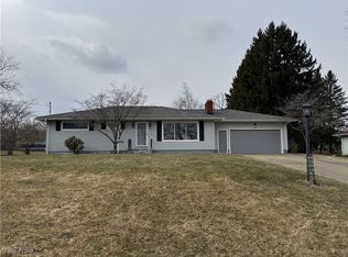 4594 Bliss Dr, Barberton, OH 44203