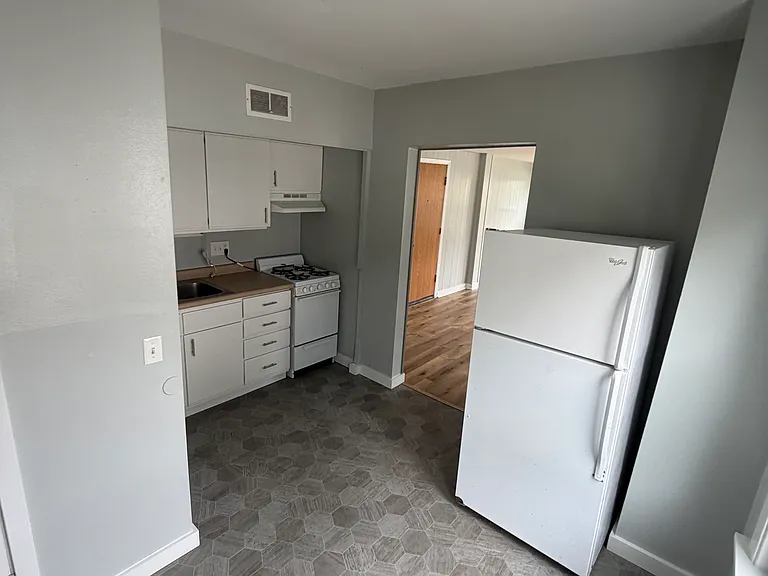 2111 E Dayton St #2 — Photo 7