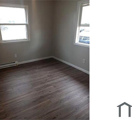 2nd image of 7101 S Primrose Pkwy #7101