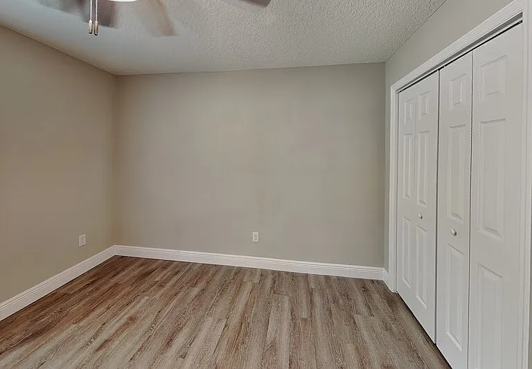 7961 N Primrose Dr — Photo 14