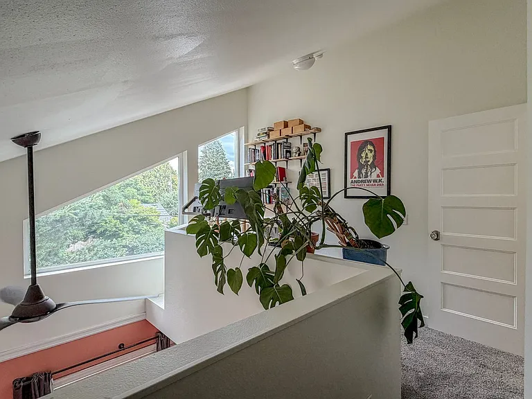 10319 Midvale Ave N #A — Photo 19
