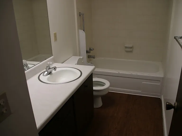 205-207 N Hall St — Photo 8