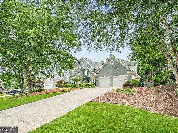 2nd image of 6685 Waterbury Way