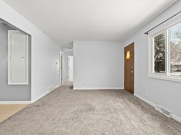 4th image of 1417 Starview Dr