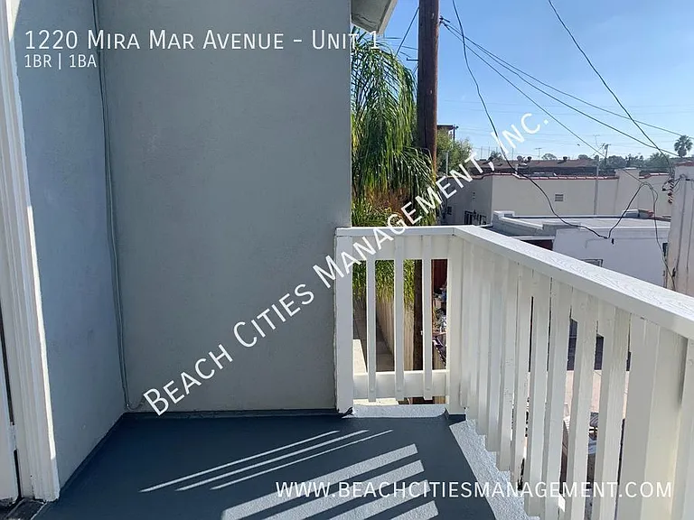 1220 Mira Mar Ave #1 — Photo 37