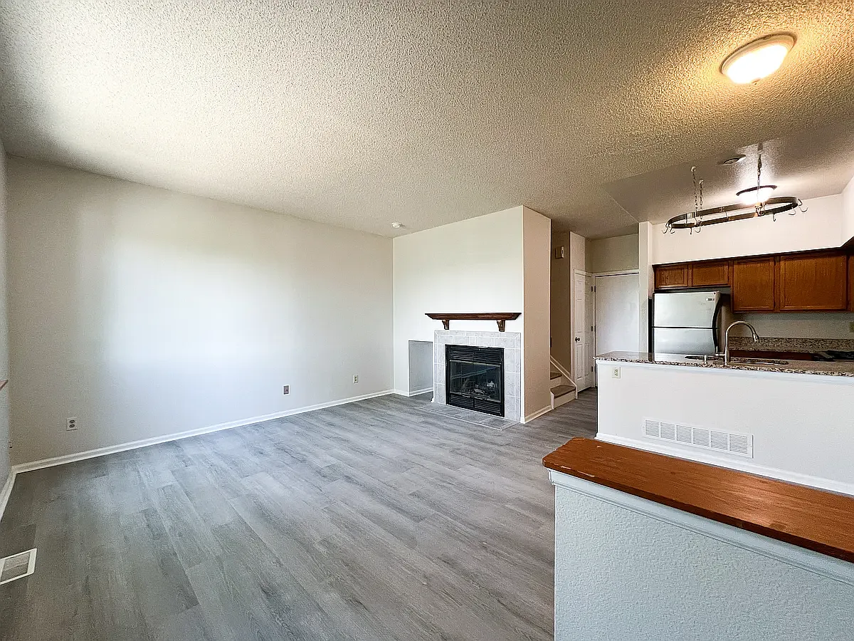 Building Photo - 9400 E Iliff Ave #155A