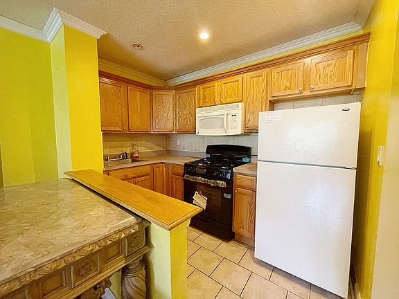 5th image of 145 Lincoln Ave APT 6M