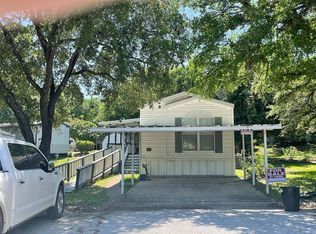 5720 Ensign Dr W, Fort Worth, TX 76119