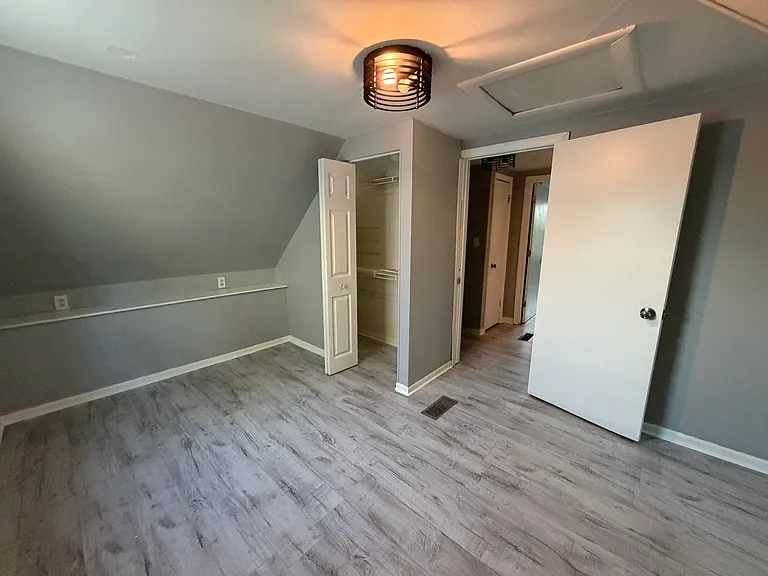 1469 Forest Ave — Photo 9