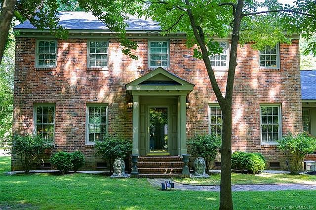 1st image of 298 E Queens Dr