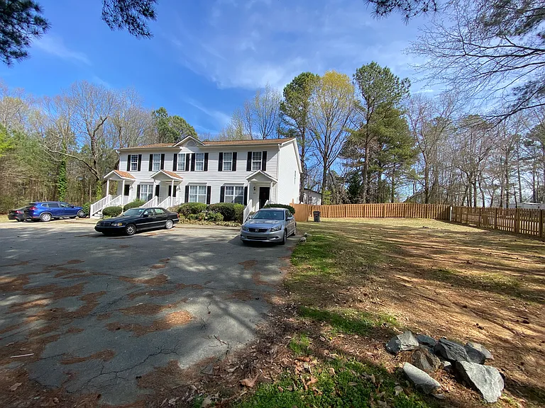 505 Avent Ferry Rd — Photo 1