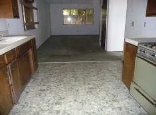 40322 Robert Rd, Cutler, CA 93615